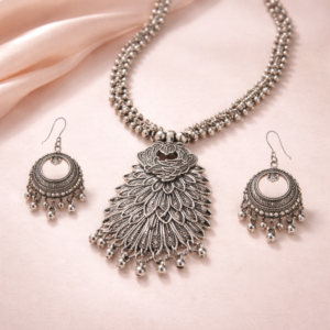 Regal Feather Cascade Necklace Set
